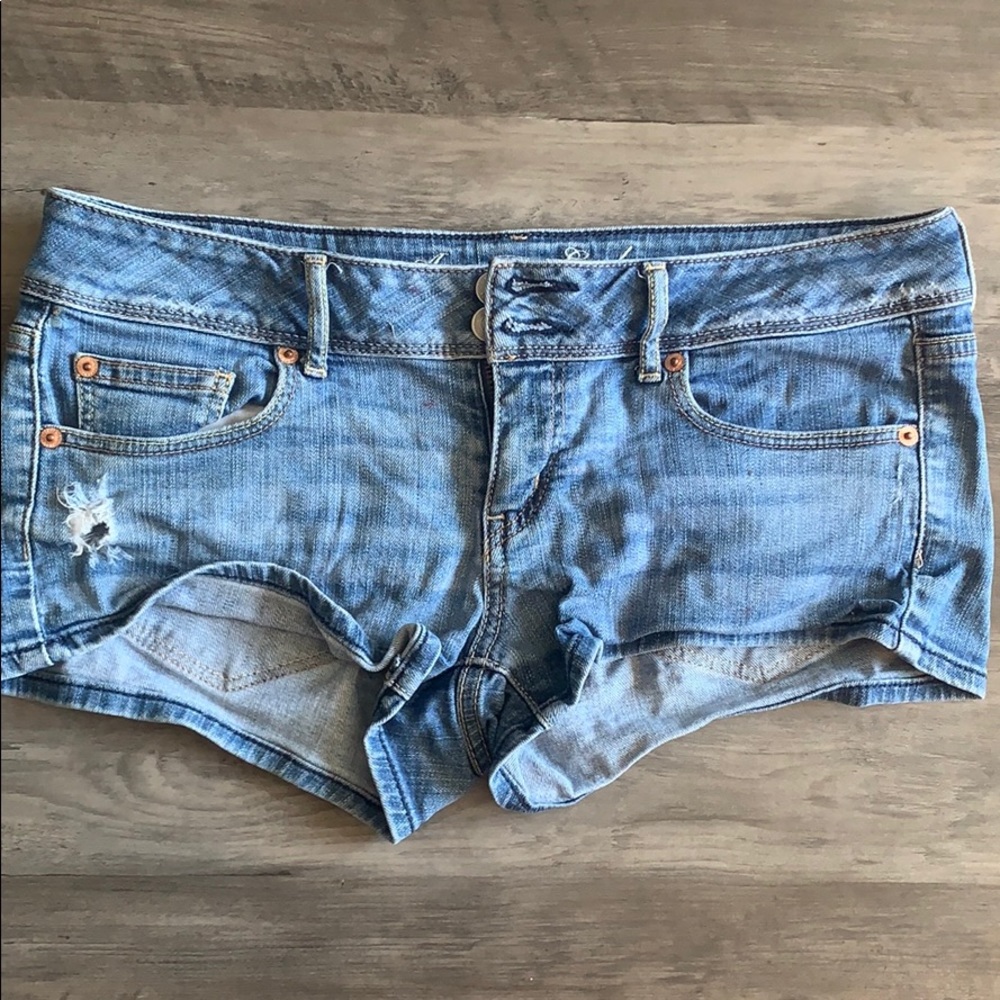 Slightly distressed American Eagle denim shorts